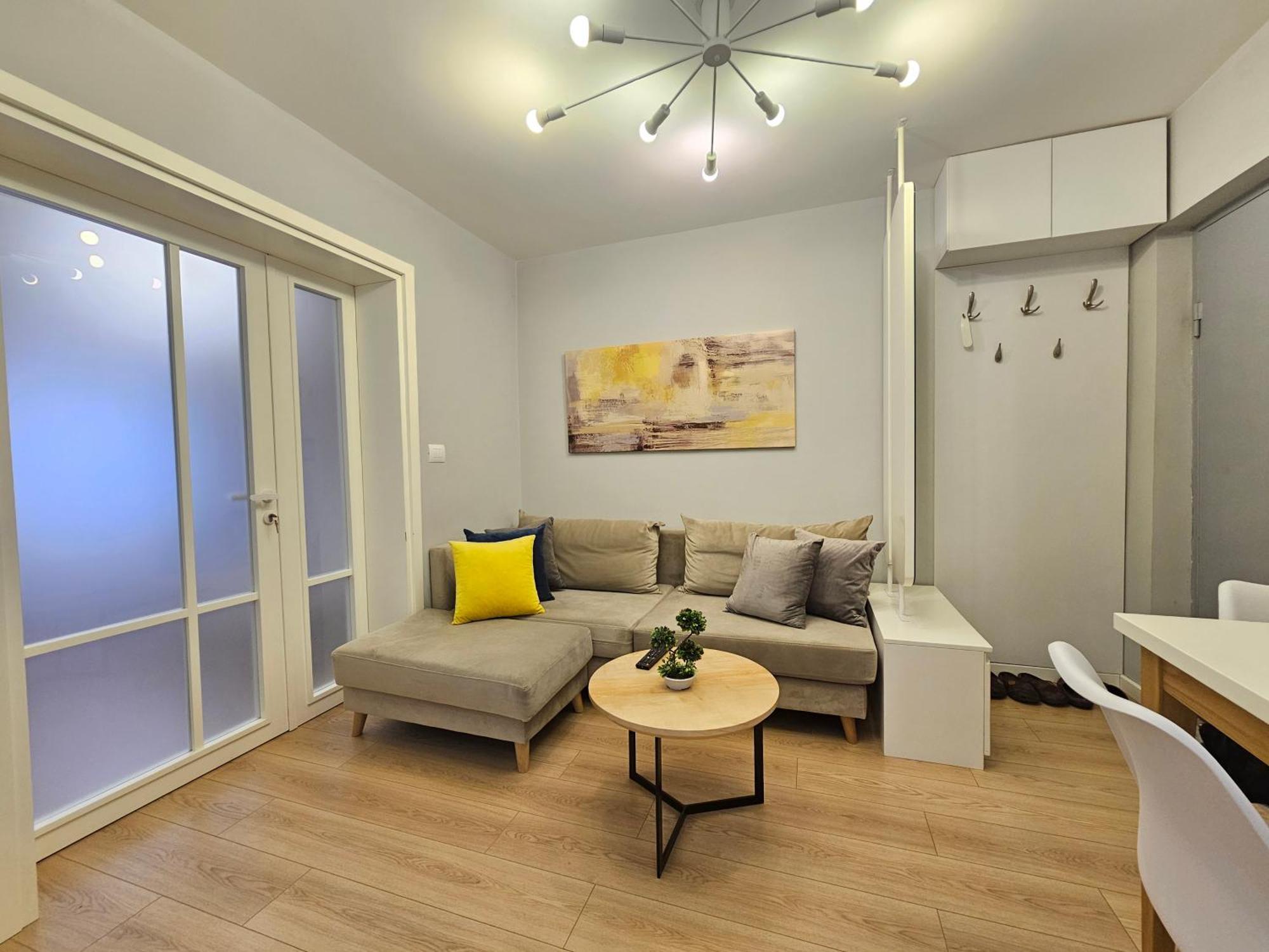 Valentino'S Nest Apartment Tirana Exterior photo